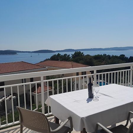 Feelhvar Along Bluelagoon Beach Hvar Town Room photo